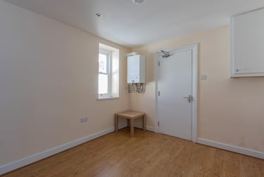 2 bed house, The Walk, City Centre, Cardiff, CF243AF - Image 4
